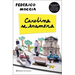 Carolina se enamora...