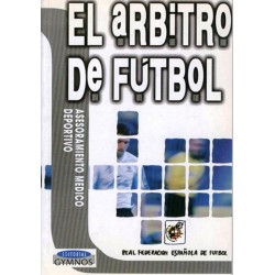 El árbitro de fútbol....